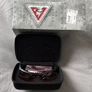 Oakley 0OO9228 SI Speed Jacket Matte Black / clear + Prizm lens sets x 2